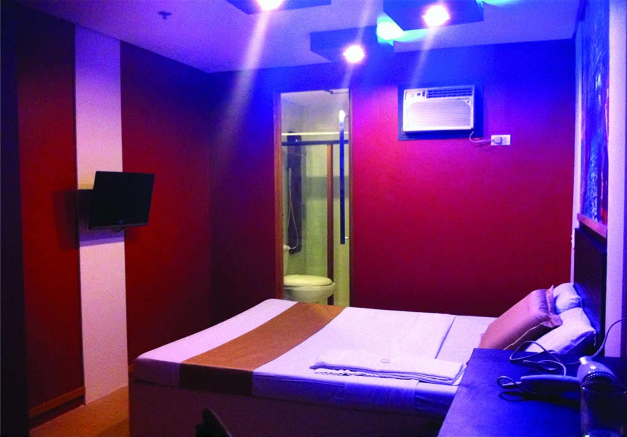 Hotel Dreamworld Araneta Cubao Dış mekan fotoğraf