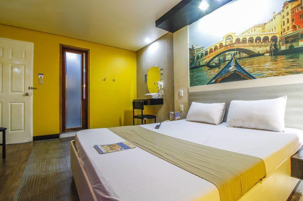 Hotel Dreamworld Araneta Cubao Dış mekan fotoğraf